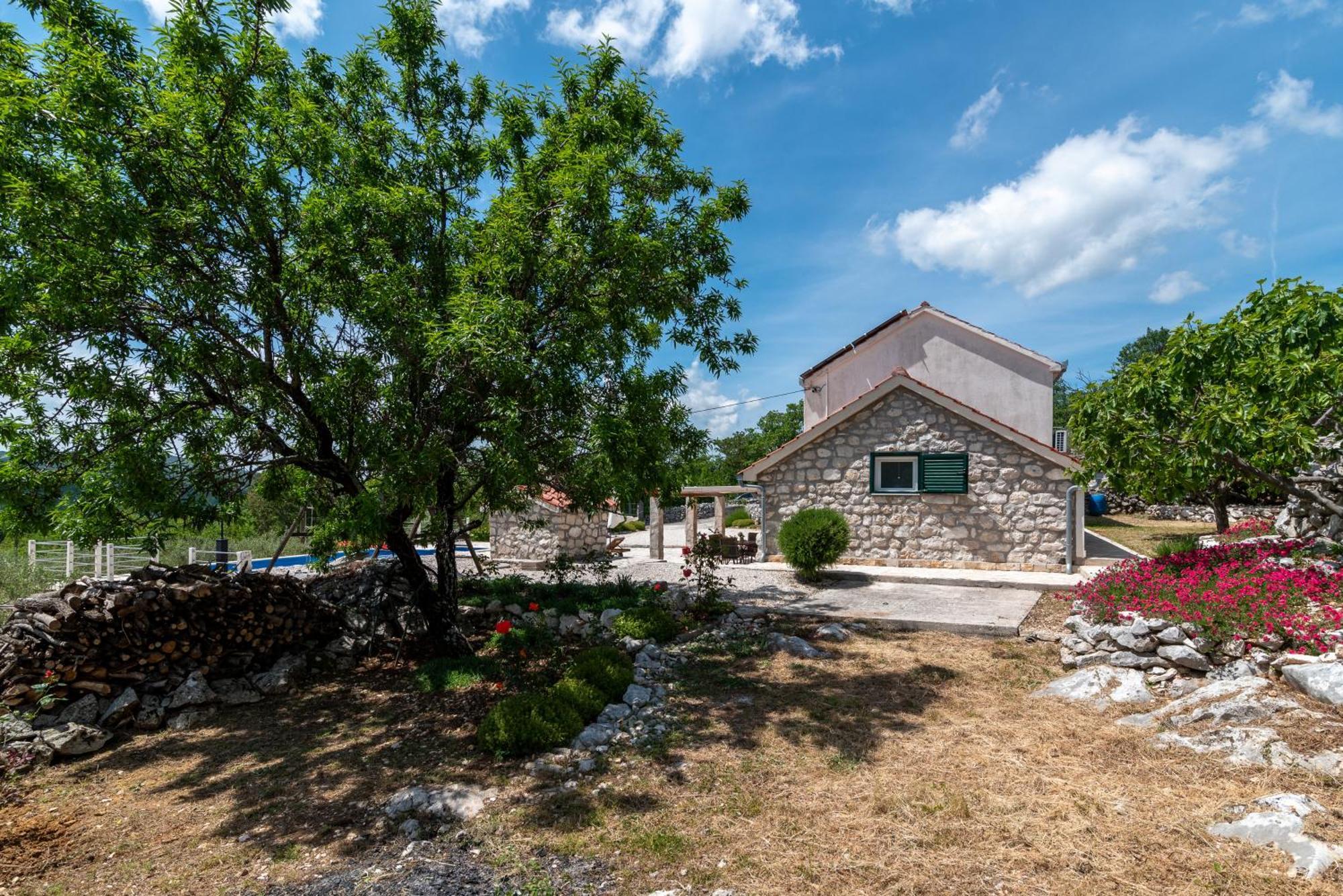 Villa Zuza Bristivica Exterior foto